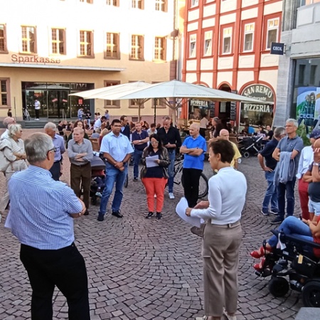 Größeres Bild ansehen